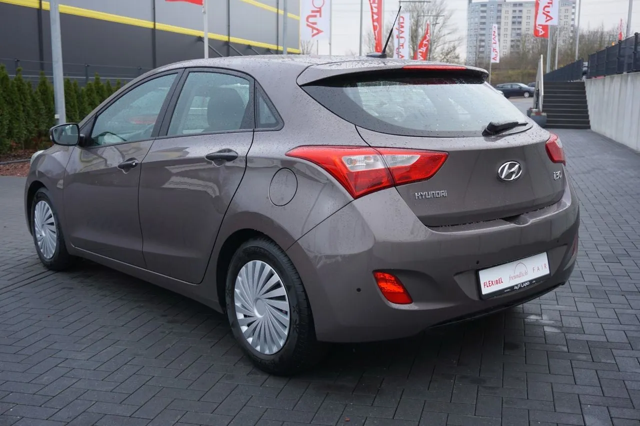 Hyundai i30 1.4 NAVI PDC KAMERA Navi...  Image 2