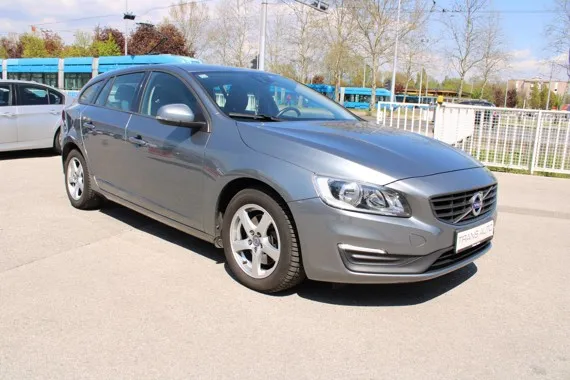 Volvo V60 D2 AUTOMATIK reg.2/2024 Image 3