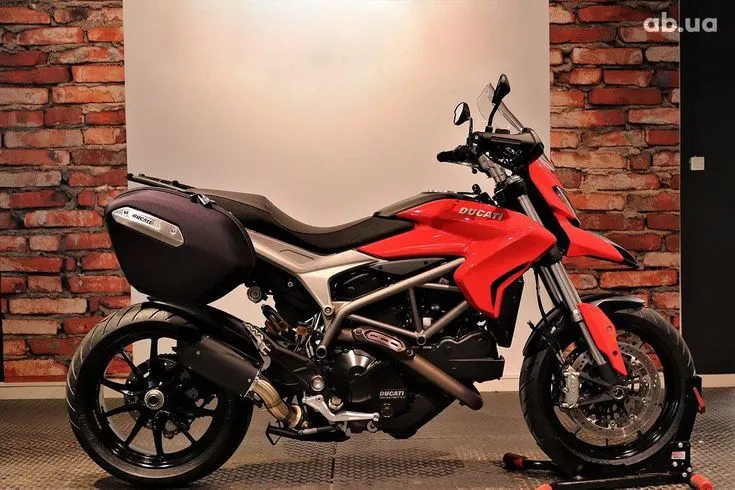 Ducati Hyperstrada Image 7